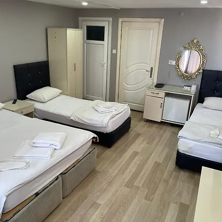 Nisanca Simge Hotel *