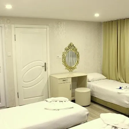 Nisanca Simge Hotel *